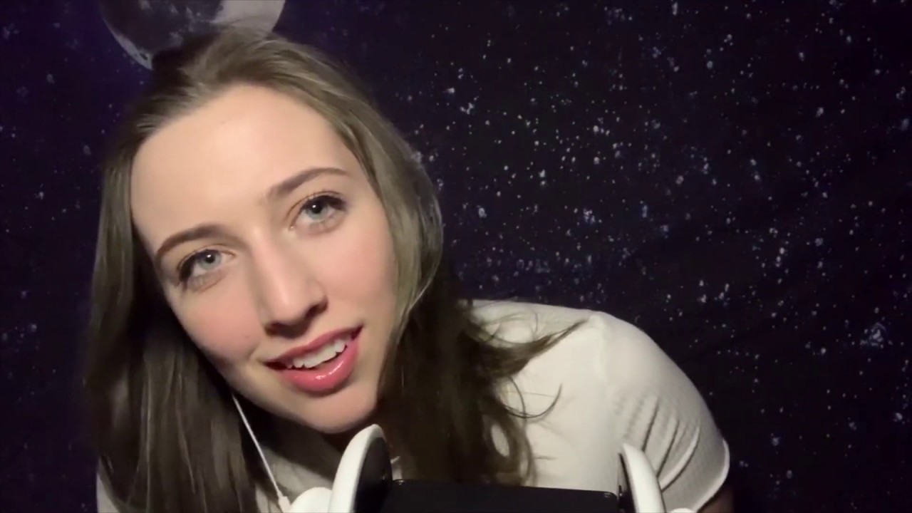 [ASMR] &bull; Intense Mouth Sounds &bull; Lipgloss Application &bull; Lip Smacking