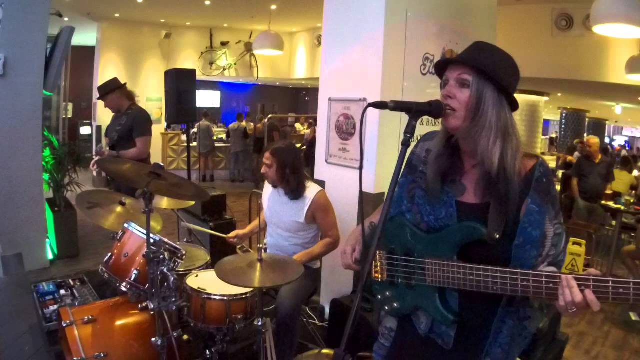 Rebecca Johnson Band *BURNING DOWN THE HOUSE* 26/12/14