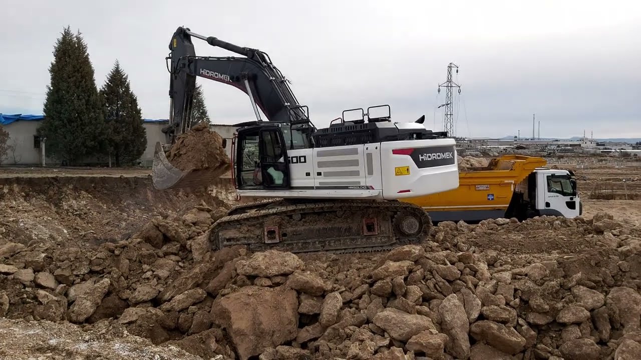 Güçlü Etki Hidromek 500LC