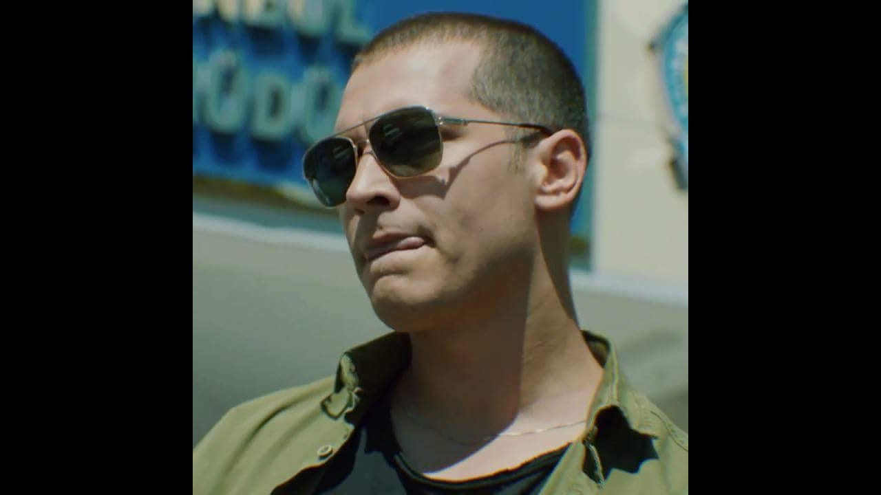Cagatay Ulusoy, tics with his tongue...beautiful