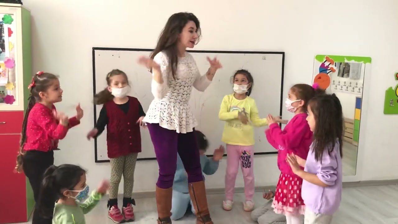 Küçük Şişe Sallanıyordu Okul Öncesi Hareketli Oyun | Çocukların Sevdiği Oyunlar | Bahçe Oyunları