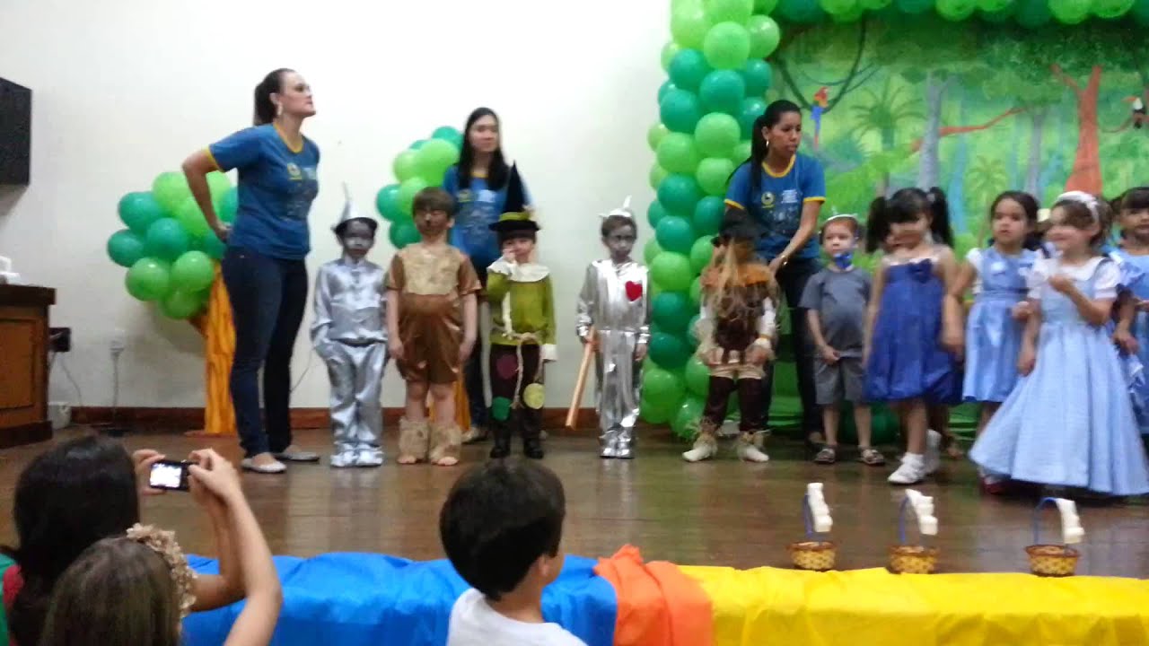 O Mágico de Oz - Apresentação Jardim II Escola Mappe 29/11/2013