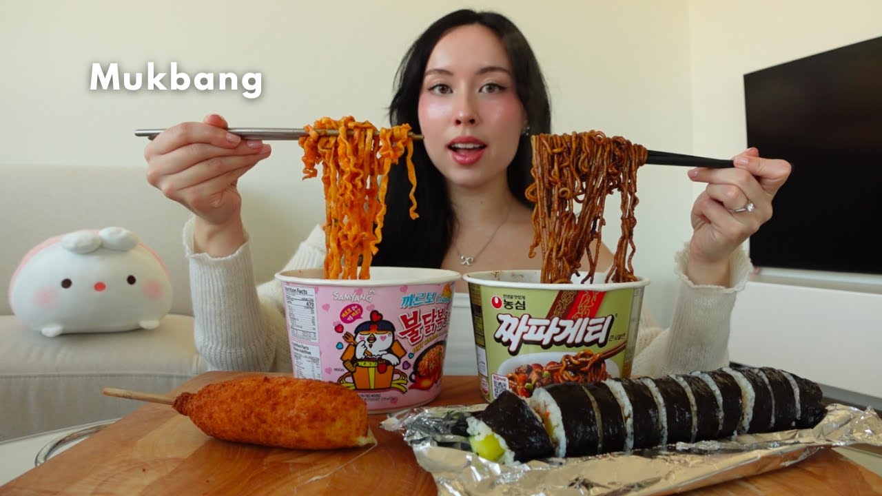 Korean Convenience Store Food MUKBANG (+ get to know me Q&A)