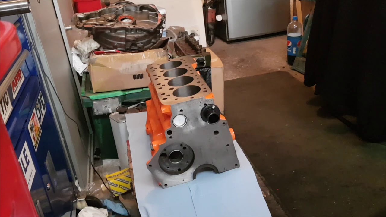 Classic Mini Boot Fit & 1310cc Hill Climb Engine Dry Deck Build.