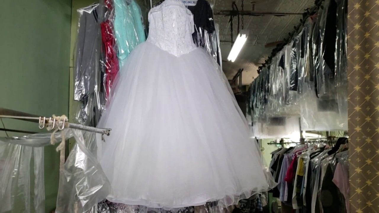 How Dry Cleaners Press your Wedding Gowns