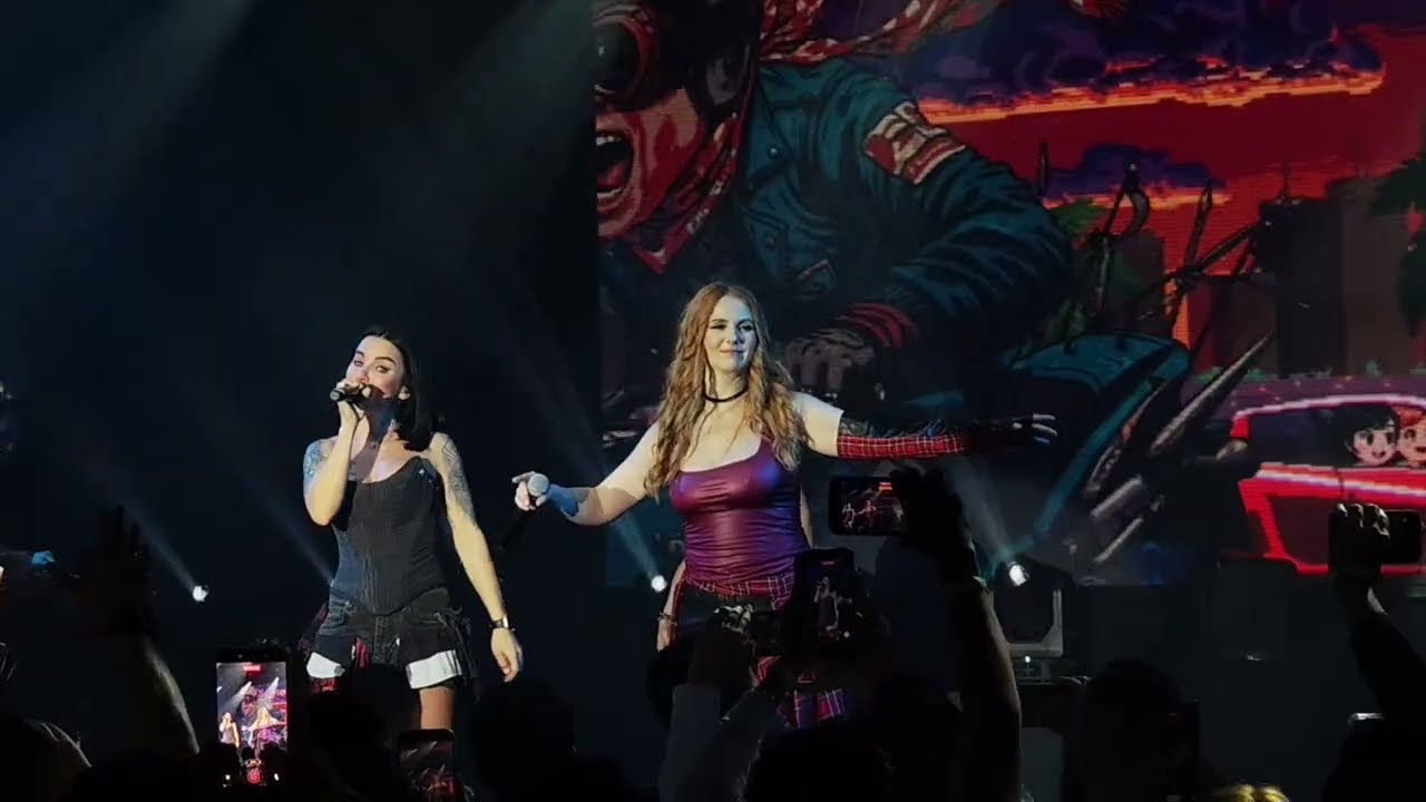 t.A.T.u. -  Nas Ne Dogonyat (Live) La Maraka, México