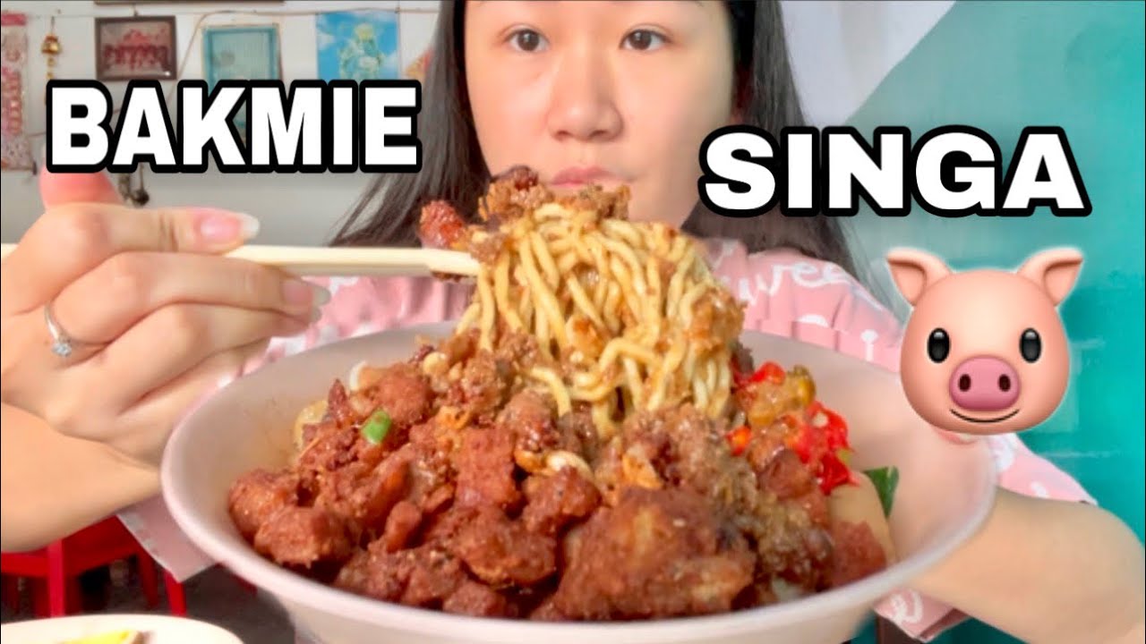 MUKBANG BAKMIE SINGA KUKIT BABI CRISPY , PULO BRAYAN BAWAH JEMBATAN LAYANG MEDAN 😍🔥 #jejezhuang