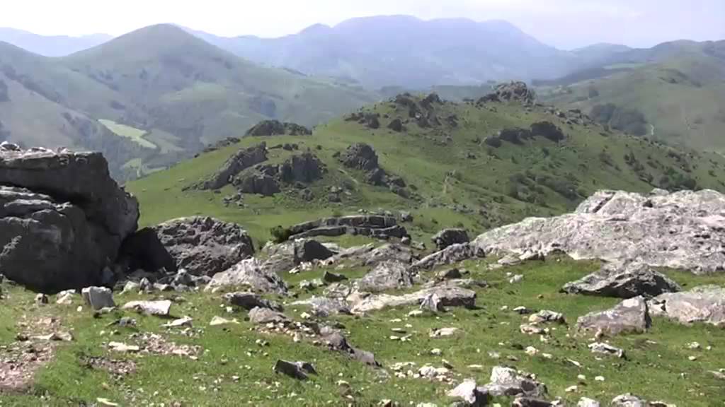 Randonnée au Mondarrain