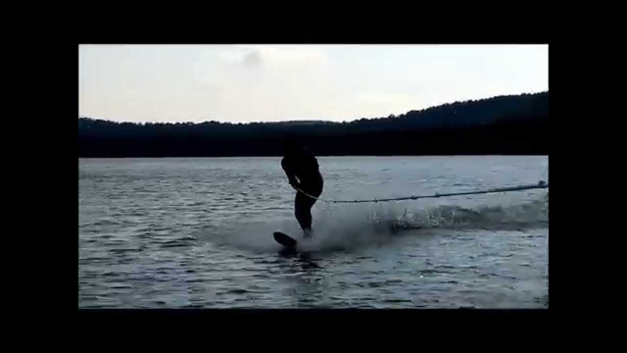 Ski Nautique au Mono Ski (Méthode) et départ dans l'eau Monoski.wmv