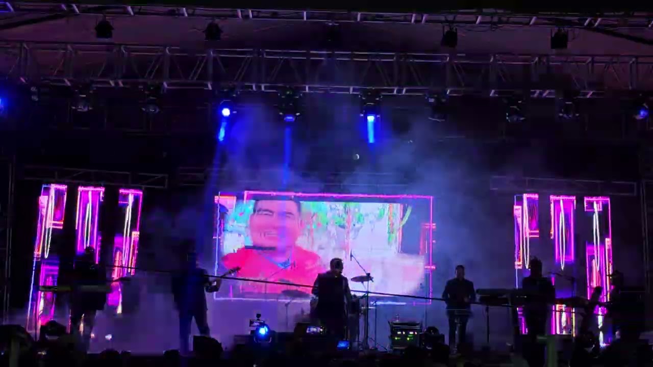 Grupo Soberano de Tierra Mixteca en vivo La Soledad Caballo Rucio Yucuhiti Tlaxiaco.