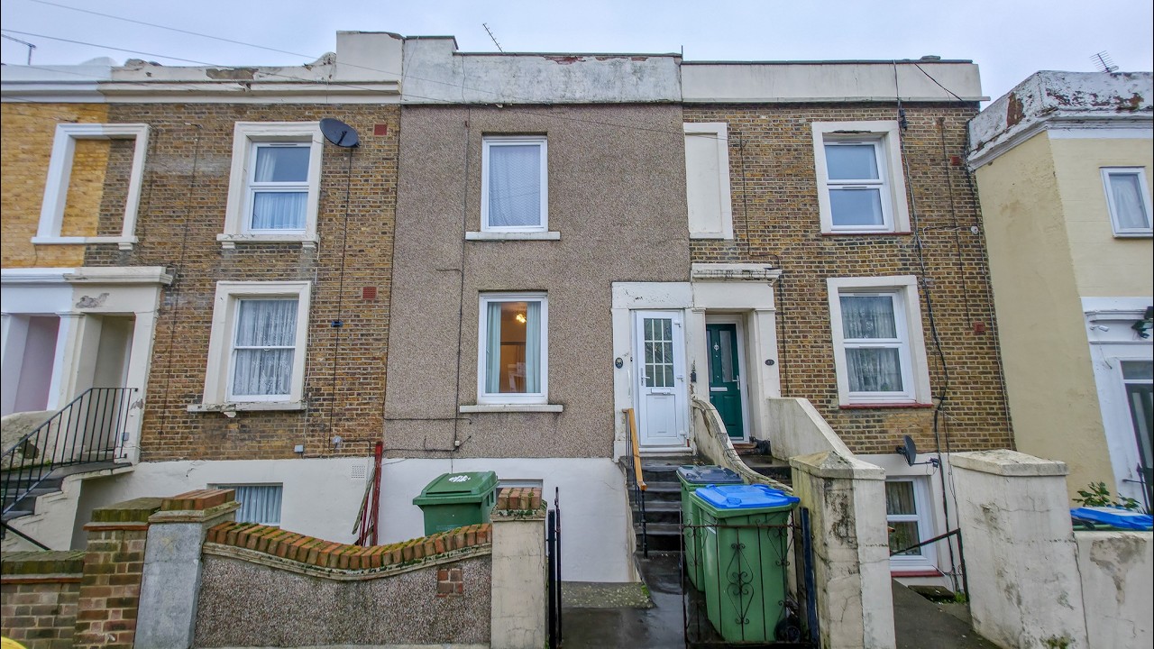 Frederick Place, Woolwich, SE18 7BJ