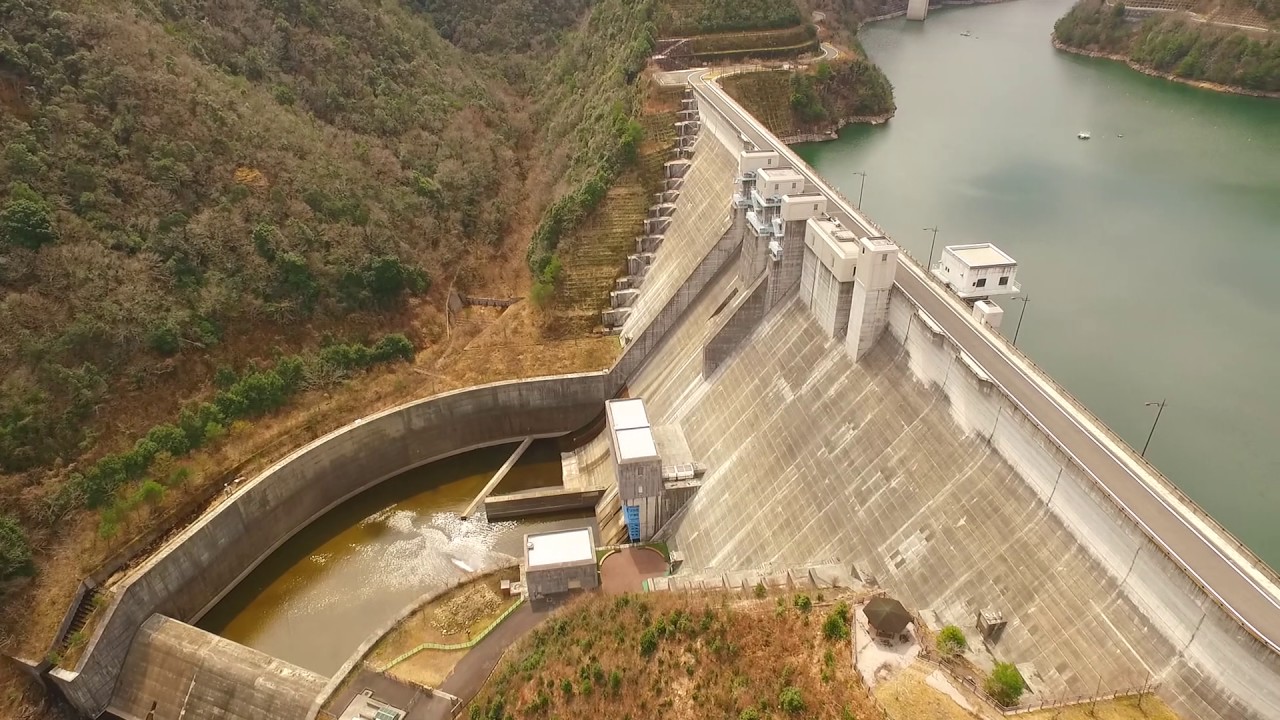 八田原ダムと夢吊橋