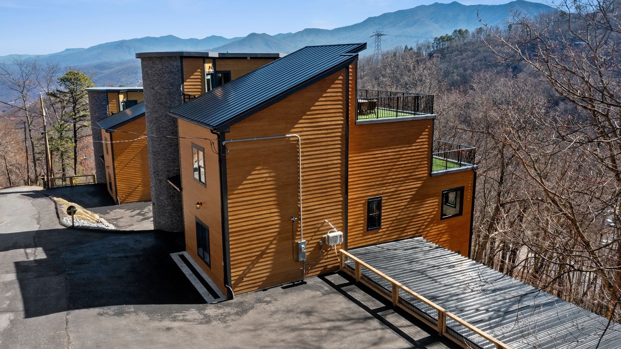 1257 Bavarian Way, Gatlinburg, TN 37738