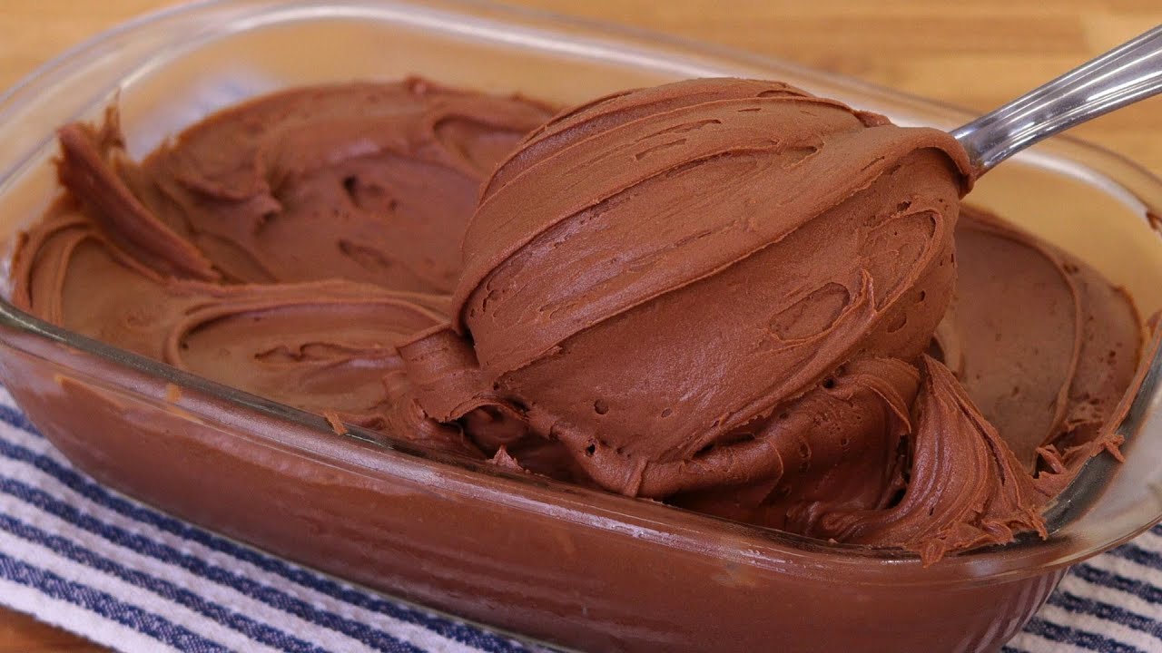 RECHEIO DE CHOCOLATE PARA BOLO QUE NÃO VAI AO FOGO | 4 INGREDIENTES SEM CHANTILLY | CREME BARILOCHE