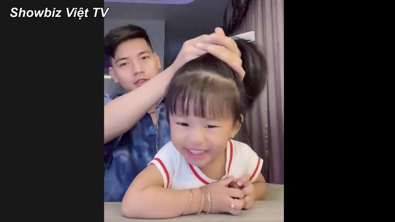 Cưng xỉu với con gái Muội Muội của Thanh Đoàn và Hà Trí Quang