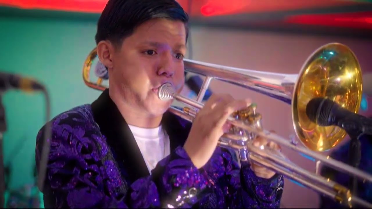 Un Ángel no debe llorar BANDA FAMHA Musical