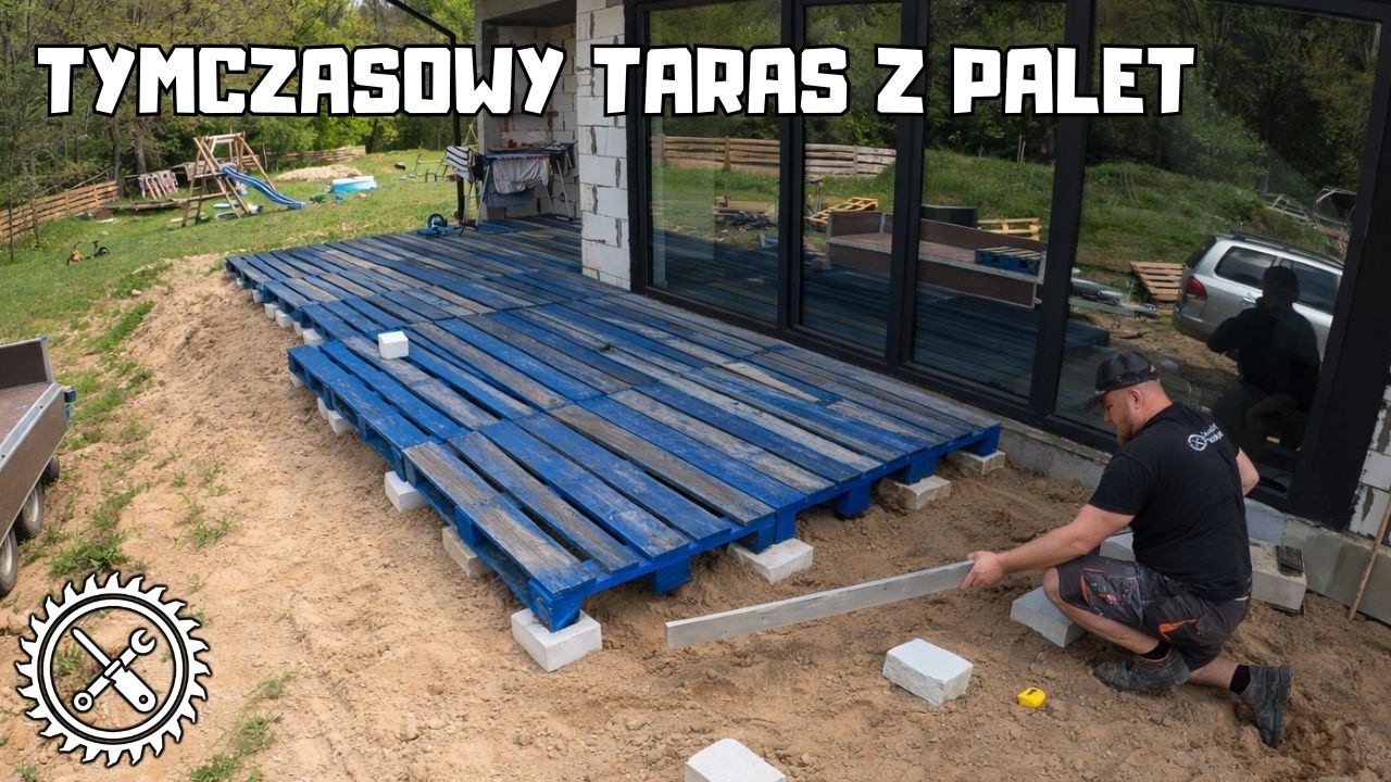 Tymczasowy taras z palet oraz przygotowanie podłoża pod docelowy z kostki brukowej.