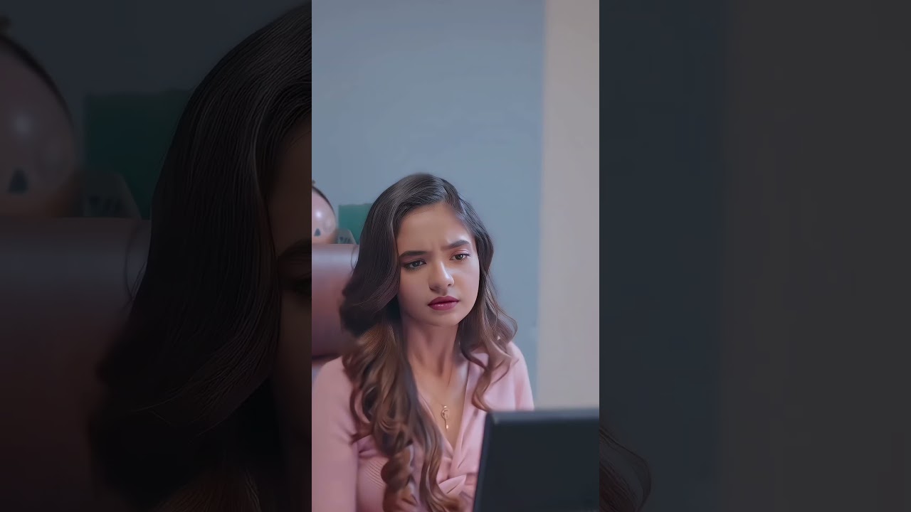 Anushka sen first time in office #shorts #anushkasen