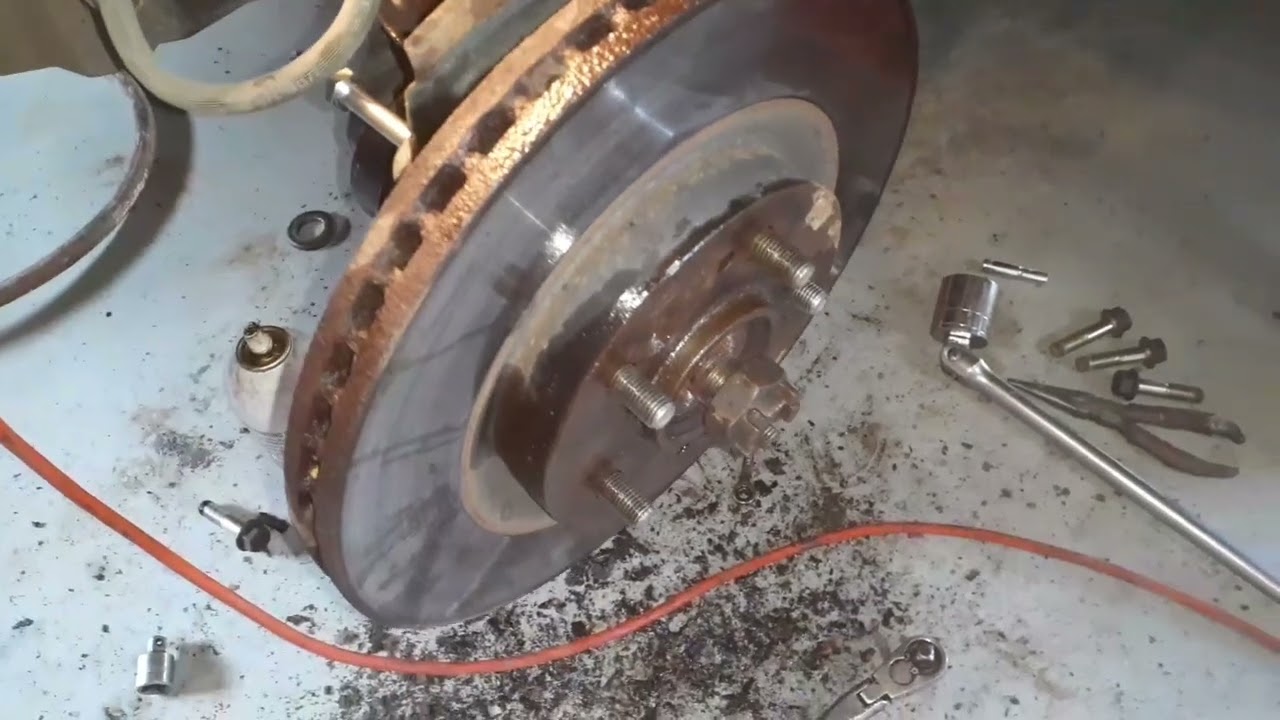 Replacing the front wheel bearing/hub on a 2007 Mitsubishi Eclipse