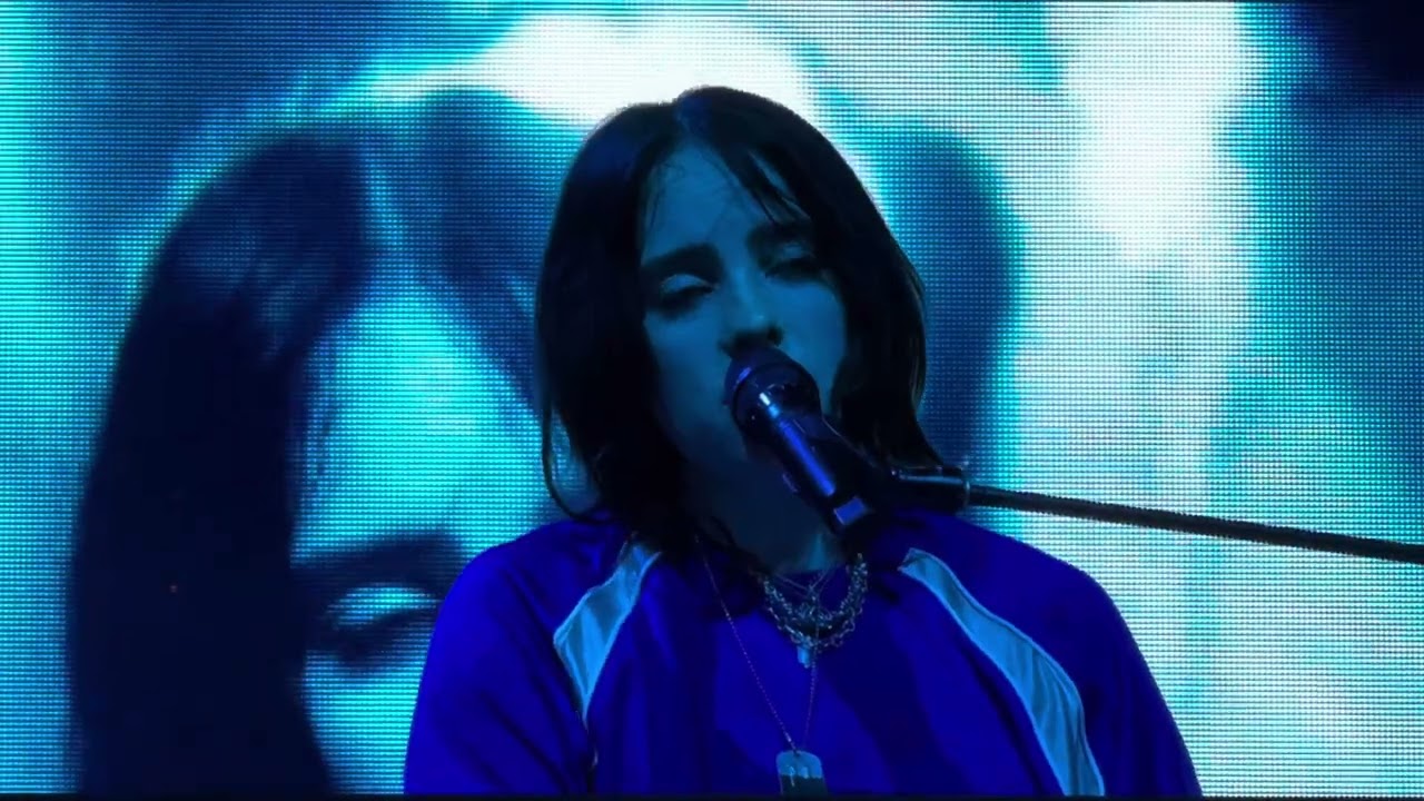 Billie Eilish - Lovely / Blue / Ocean Eyes (Medley) HMHAS Tour( Praha 1.6.2025