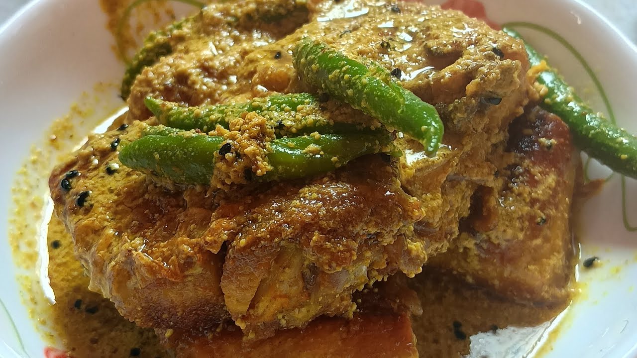 Sorshe Katla , Bengali style Fish curry #fishcurryrecipe #homemadefood #quickrecipe #bengalivlog 