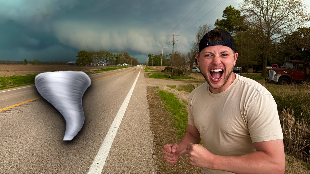 Tornado Hunting (Tornado on the Ground!)