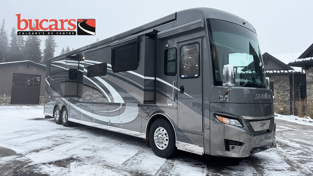 Подержанный роскошный дизельный автодом: Newmar London Aire 4551 2023 года выпуска, класс A, с не...
