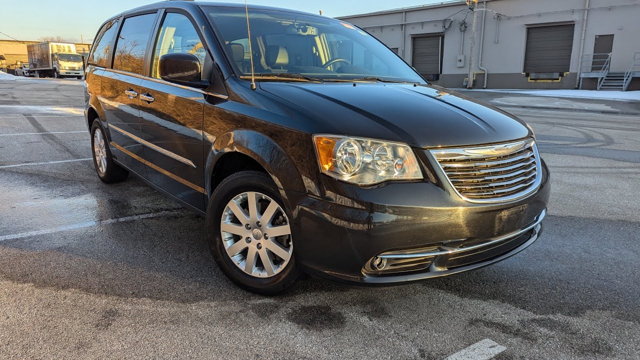 Wholesale Auto Auction car# 23 384006b 2016 Chrysler T & C Feb 18