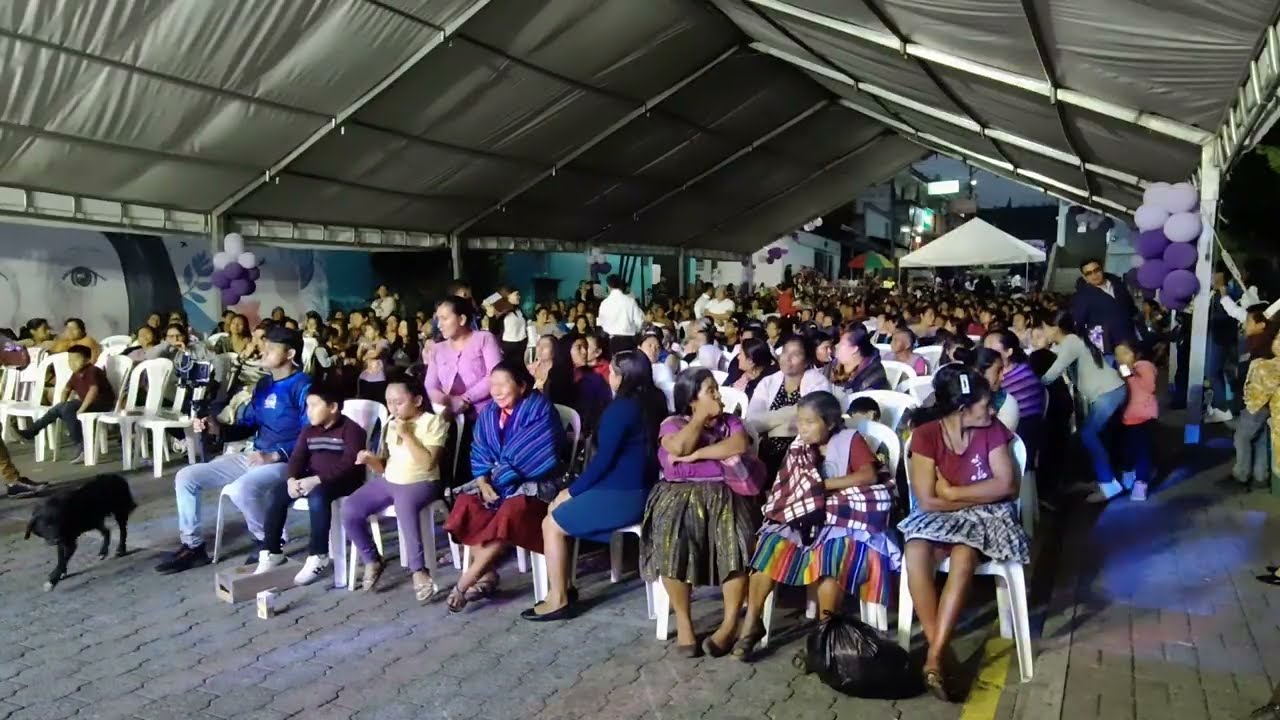 De la niña a la abuela 👧👵 – Unidas y celebradas en su día especial 💐