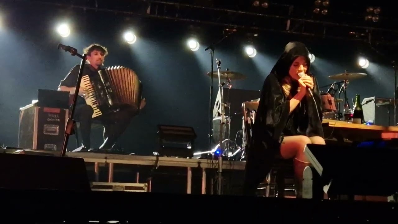 Ana MOREAU Feat. Damien SAEZ - 