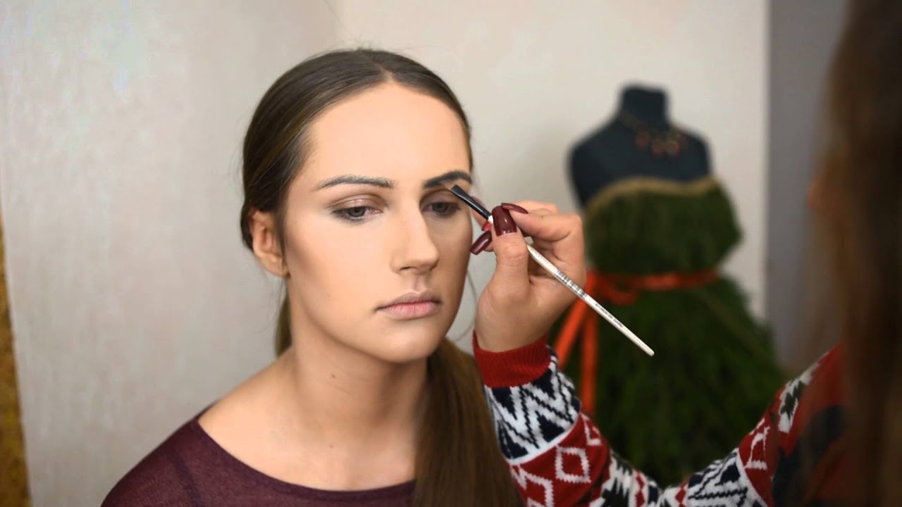 Makiažo tendencijos- pasidaryki šventinį makiažą pati!!!