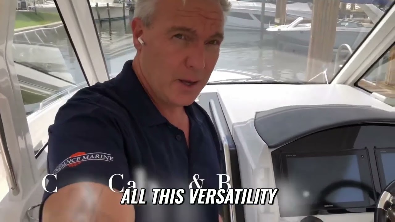 Luxury Boat Tour: Amazing Features & Space!