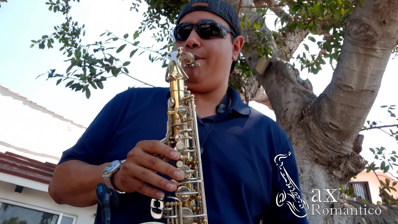Love is in the air (instrumental) sax romántico