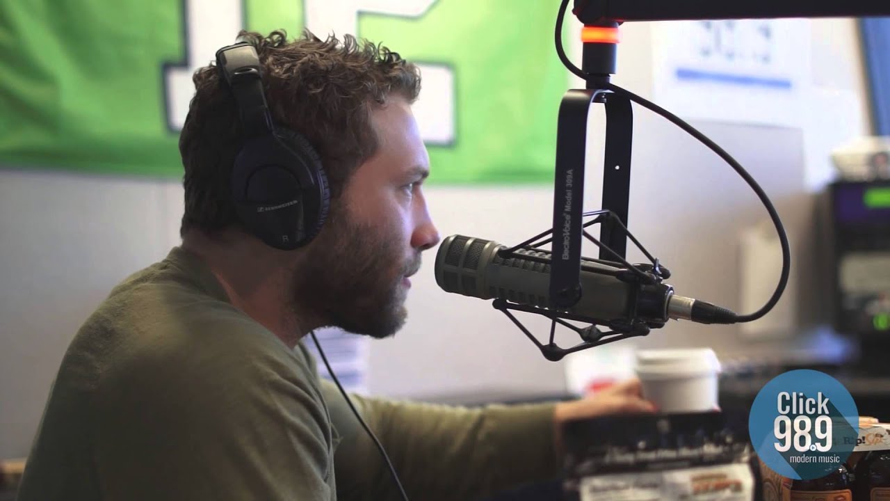Jackie, Marco & Moote Interview Jai Courtney!