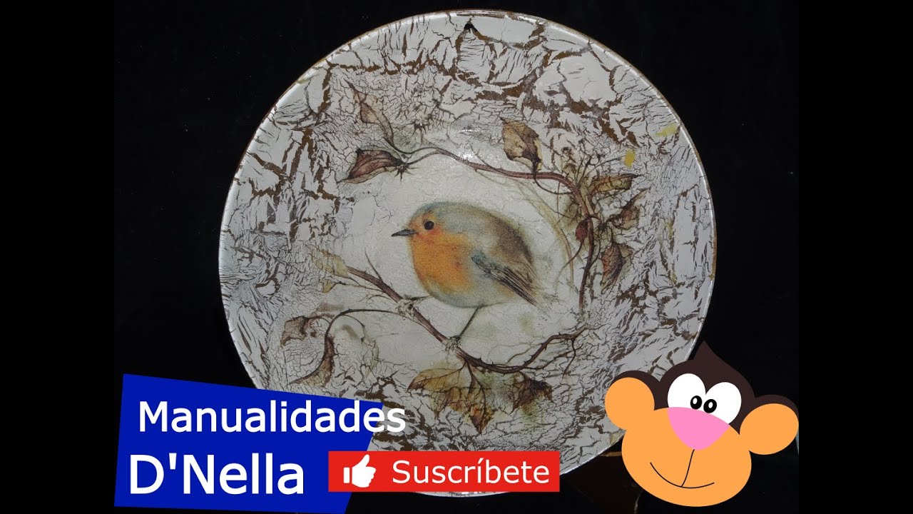´Plato  decorado con decoupage y craquelado casero con cola  blanca By 