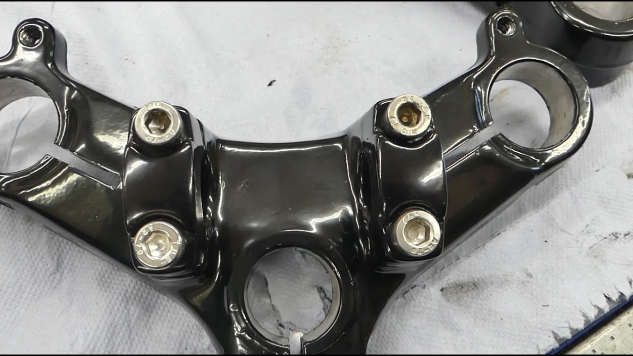 Moto Guzzi T3 - Restauration -- Teil 32 -- Gabelbrücken,  Lenkkopflager und Pleuel-Lagerschalen ...