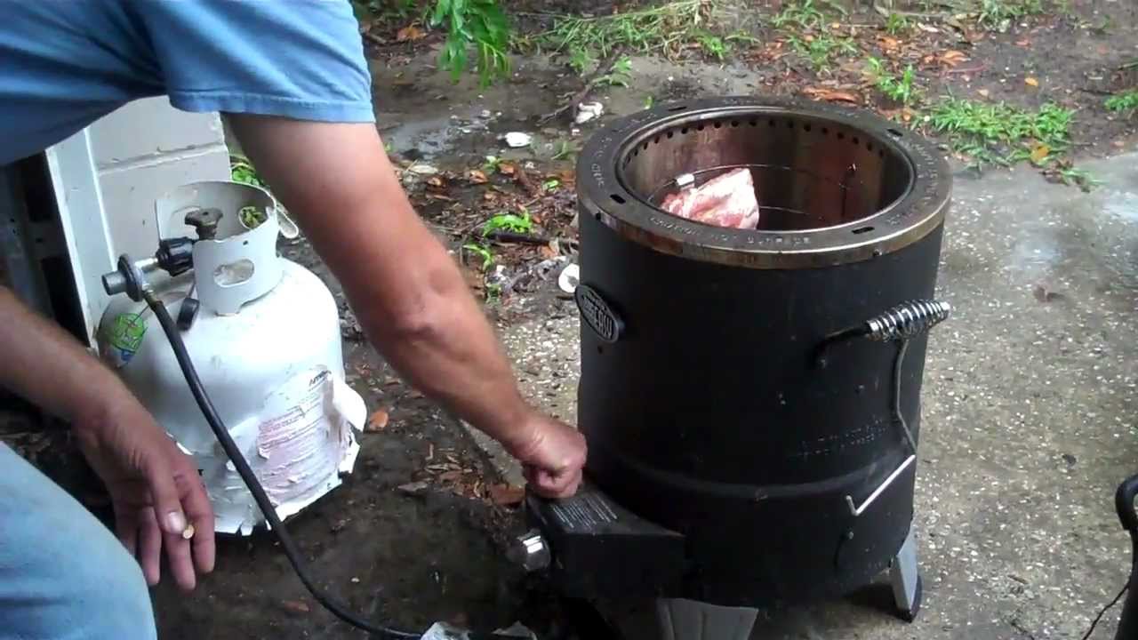 Cooking with Ed Big Easy Ribs In the Gas and Electric Big Easy