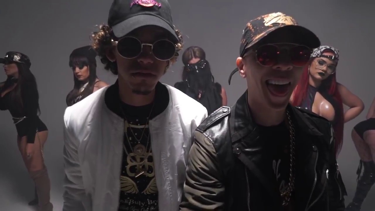 Jon Z   0 Sentimientos Remix ft  Baby Rasta, Noriel, Lyan, Darkiel, Messiah Official Video