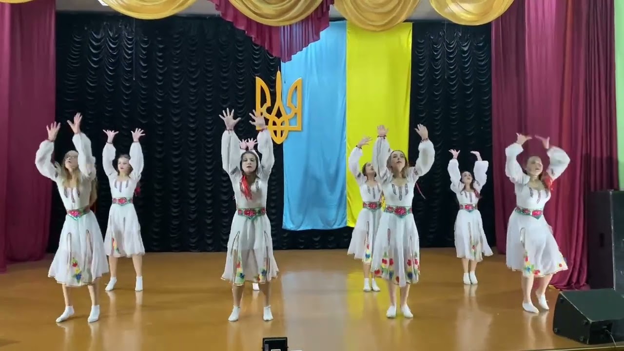 Зразковий аматорський ансамбль  танцю 