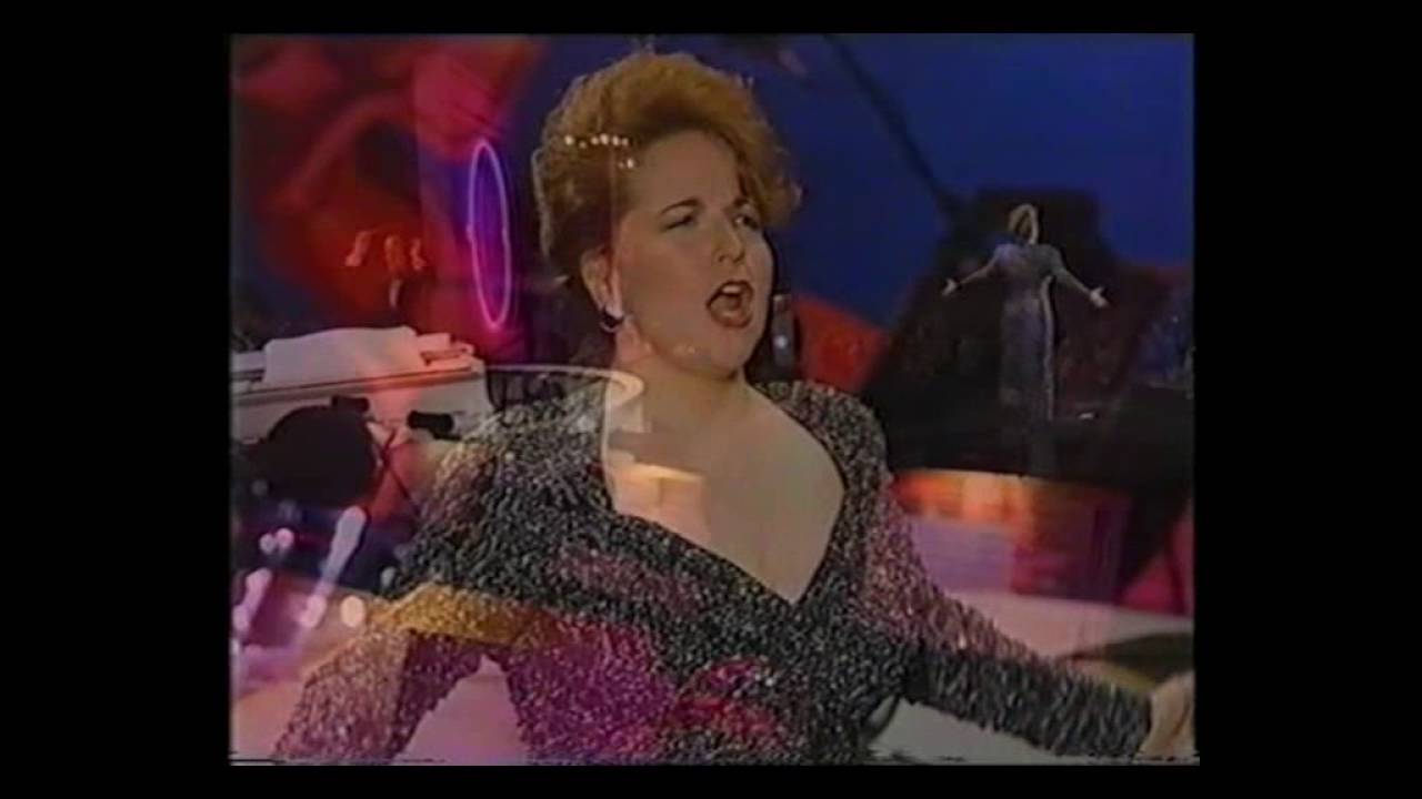 Aprile Millo UK TV early 90s? Neapolitan song ???