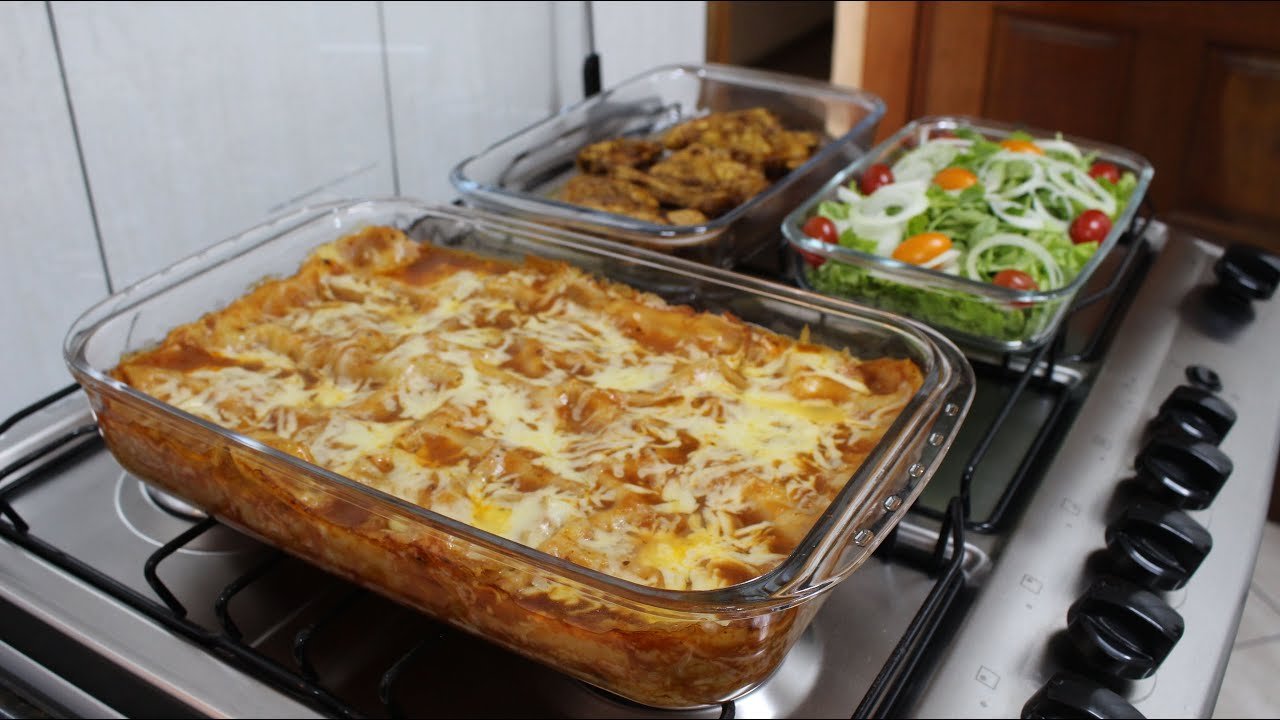 ALMOÇO DE SEGUNDA SUPER LASANHA E FRANGO ASSADO