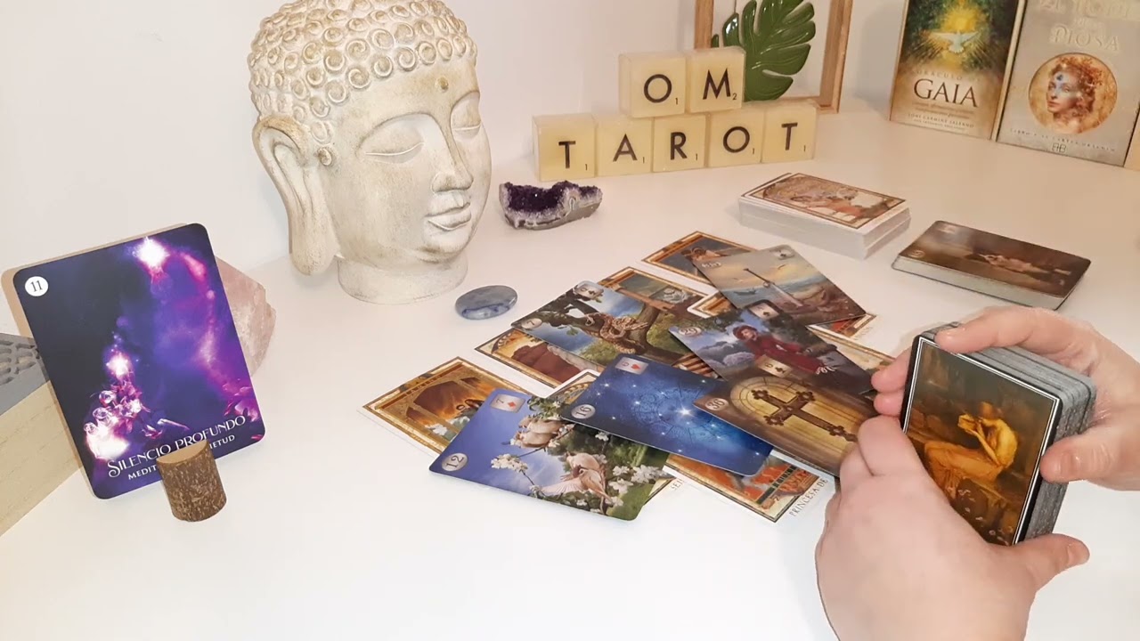 ¿QUÉ SIENTE POR MÍ HOY? 💕💐 + CANALIZACIÓN 🙌 TAROT INTERACTIVO