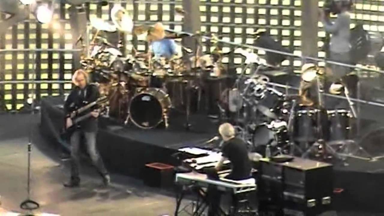 Genesis Live in Paris 2007 