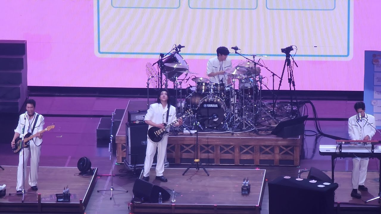 250725 DAY6 - SHOOT ME SUNGJIN YOUNG K WONPIL DOWOON SOLO PIER 10 FANCAM 