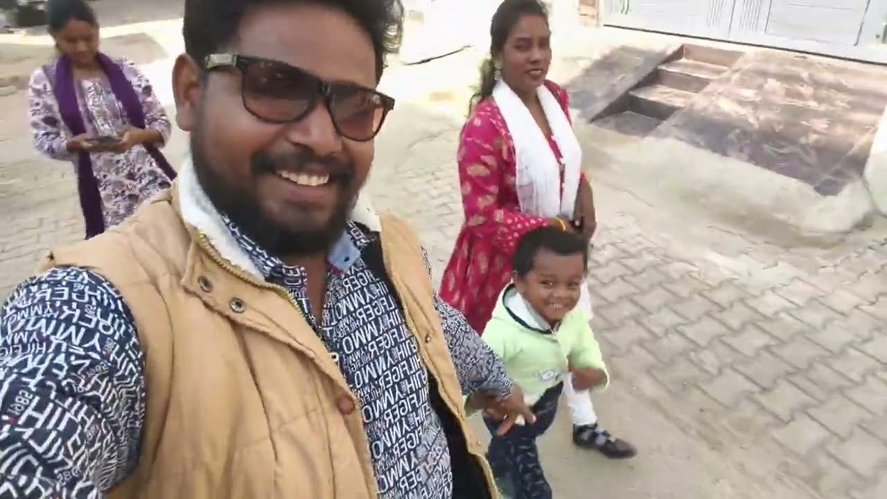 Ghar janne ke liye Shopping//New vlog video//Sadri video//#@birjulushvlogsentertainmen9956