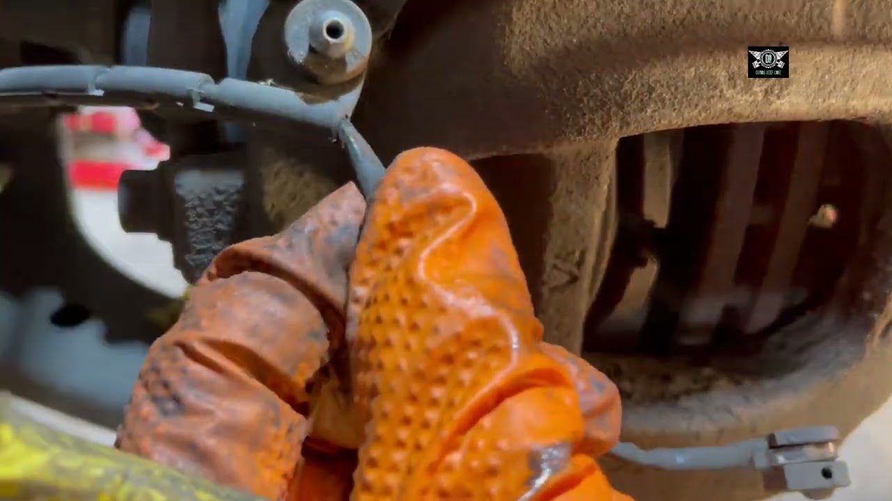 Mini Cooper R50 front brake Pads removal and replacement