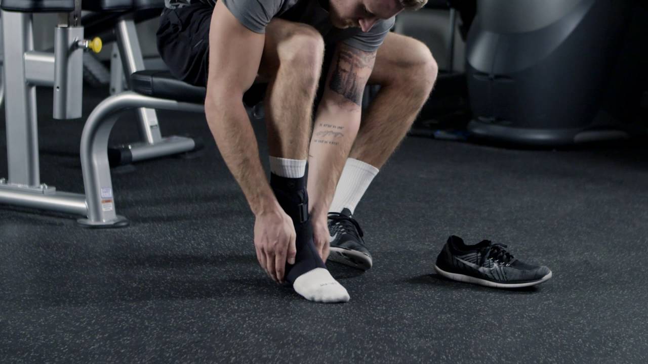 DonJoy Performance Bionic Ankle Brace: Fit and Usage