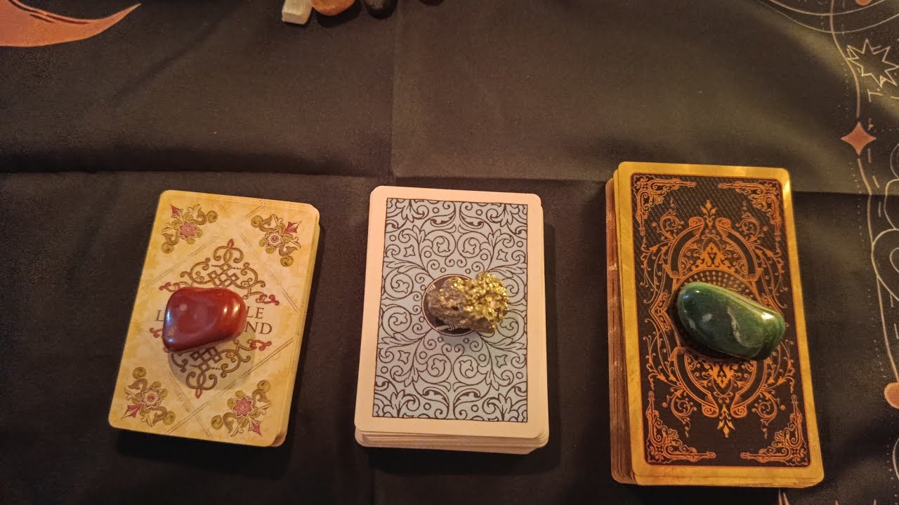 O QUE ELE(A) PENSA E SENTE POR MIM? ❤️