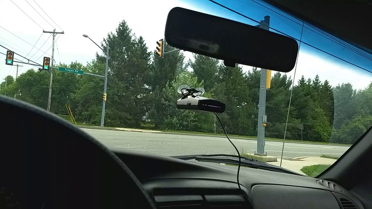 Cobra RAD450: In-vehicle demo