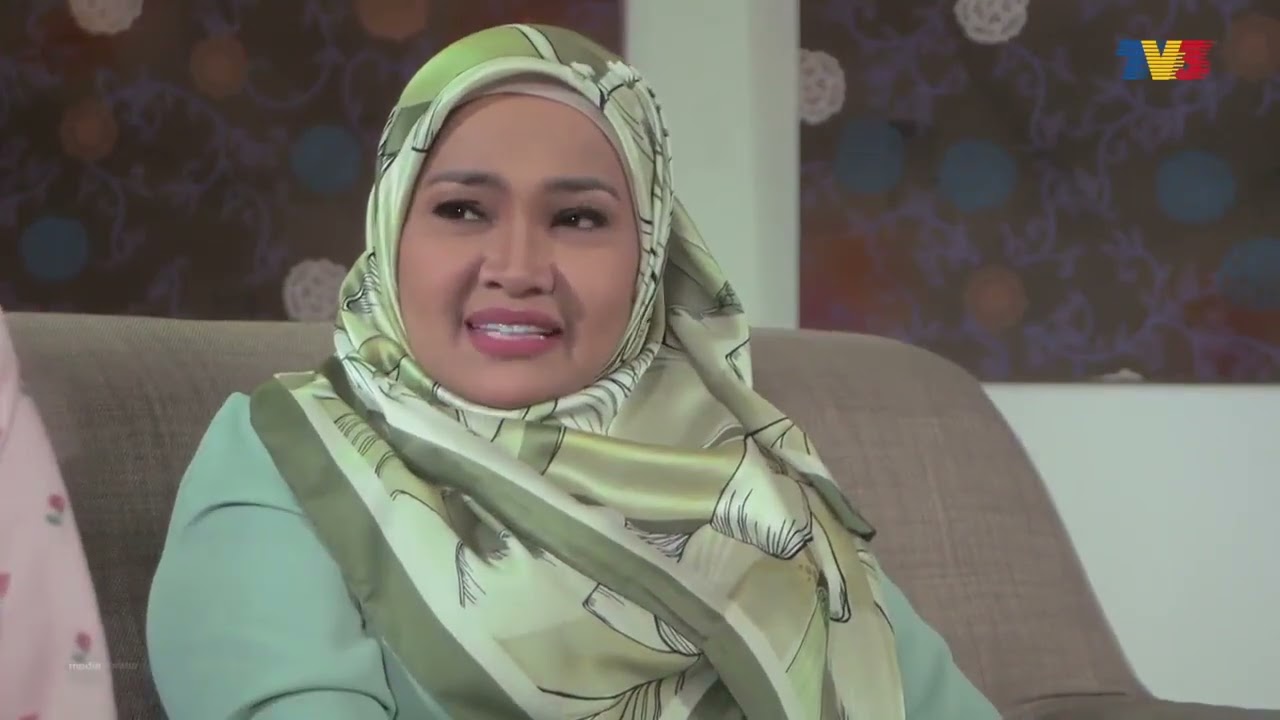 [CLIP] Kekasih Hati Mr Bodyguard: Ep 33 - Lyn Dah Mengandung Ke Tu? Muntah-Muntah Tu | Tonton